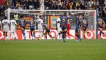 Roma-Parma, moviola: due rigori e un gol dubbio spingono i giallorossi, retroscena su Paredes