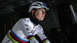 Pogacar a cuore aperto: l'annata perfetta, l'amore per l'Italia e il sogno Sanremo. Geraint Thomas si ritira a fine 2025