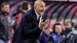 Spalletti alla DS tira le orecchie a Thiago Motta e si scatena su Dybala: 'Sul Napoli devo stare attento'