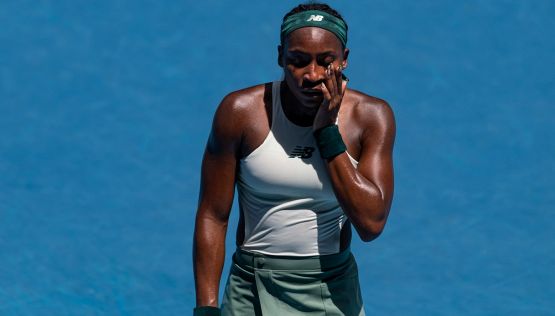 Australian Open, Coco Gauff "protesta" per la chiusura di Tik Tok Usa: la scritta sulla telecamera dopo il ban