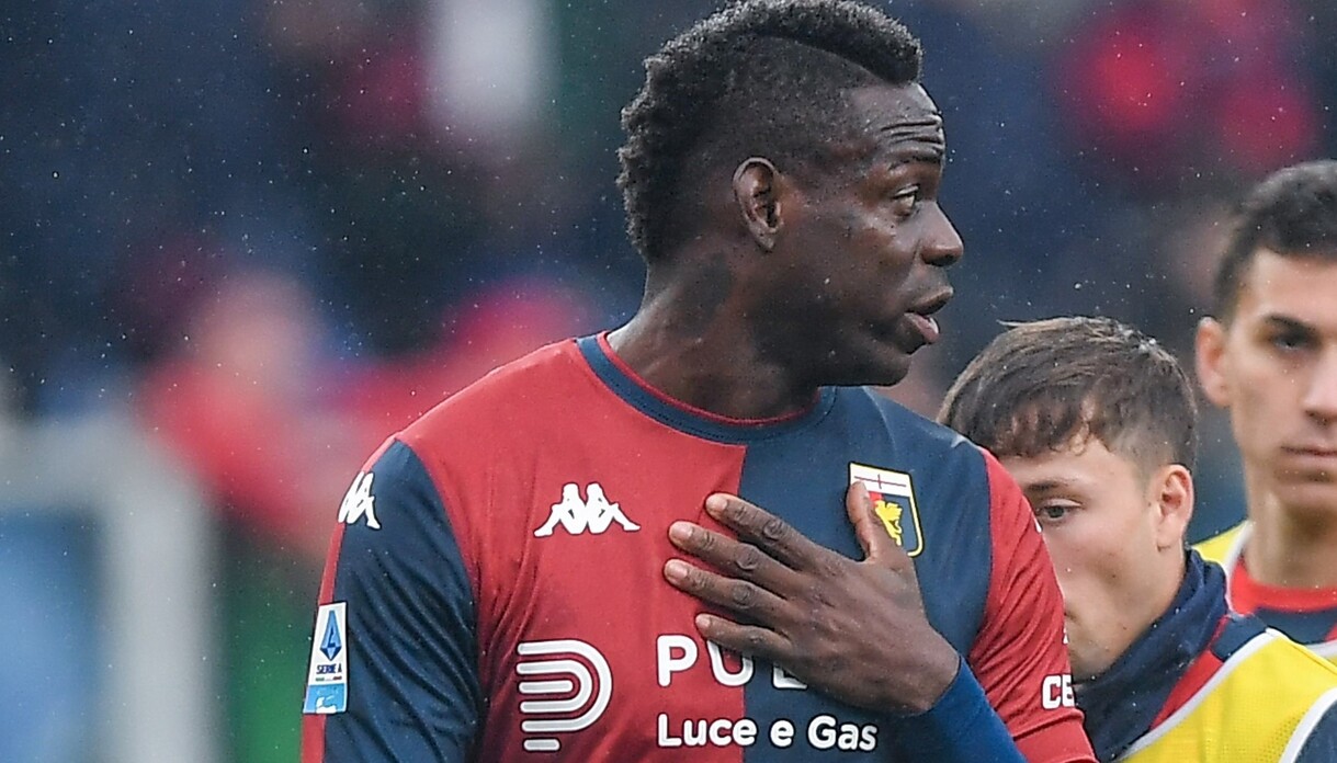 https://wips.plug.it/cips/sport.virgilio.it/cms/2025/01/genoa-mario-balotelli.jpg