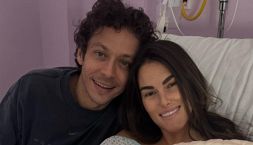 Valentino Rossi e Francesca Sofia Novello genitori bis: da Vasco a Masolin, il benvenuto a Gabriella