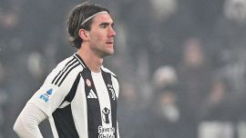 Juve Vlahovic è scontro: Dusan prepara lo sgarbo per liberarsi a zero, senza rinnovo l'addio può arrivare subito