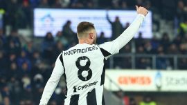 Juventus abbonata ai pareggi, i cambi di Motta e l'ennesimo flop di Koopmeiners scatenano il web
