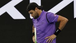 Australian Open, Berrettini fuori tra rimpianti e polemiche: la maledizione Rune continua. Sonego firma l'impresa