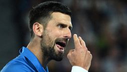 Alcaraz non crede all’infortunio di Djokovic: un video lo incastra. E arriva la stoccata di Bertolucci