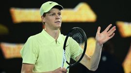 AO, Sinner è un “mostro” per Vagnozzi, che poi svela un aneddoto su Jannik dormiglione e parla del post Cahill