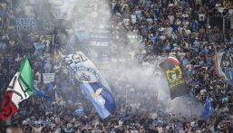 Lazio, autogol dopo il derby: sui social del club un video con il coro della Roma, tifosi infuriati