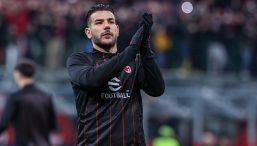 Milan, Theo Hernandez supera il record di Maldini e Paolo gli invia una maglia speciale: “Sei il mio degno erede”