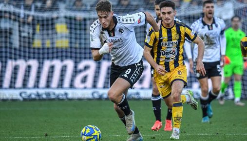 Serie B, come cambia il valore delle rose da inizio stagione: bene la Juve Stabia male la Sampdoria