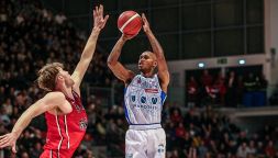 Basket LBA 16a giornata: Trieste non è più una sorpresa. Venezia stende Milano, risalgono Pistoia e Napoli