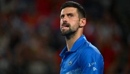 Australian Open, Cahill si schiera con Djokovic e striglia il giornalista: “Merita le scuse, Jones inappropriato”