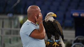 Falconiere licenziato, il chirurgo Antonini: 'Lazio, mi aspetto delle scuse'. E Bernabé si barrica a Formello