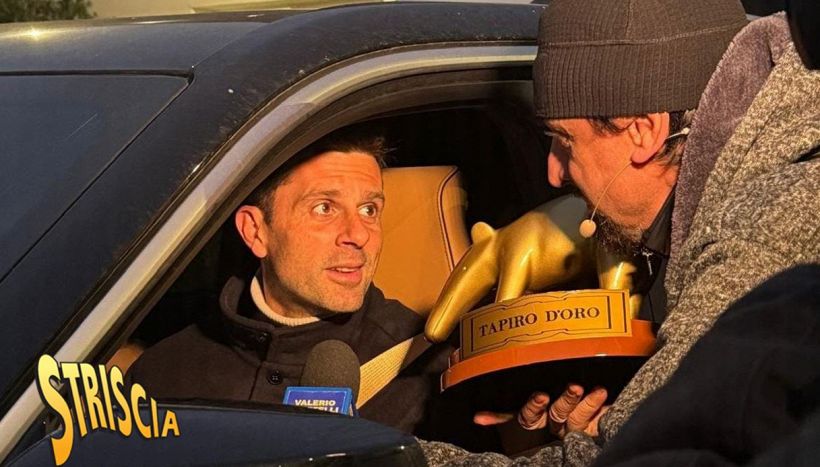 Flop Juve, Motta vince il Tapiro d'oro: "Non so se mangerò la colomba a Torino". Lite con Conte, la verità