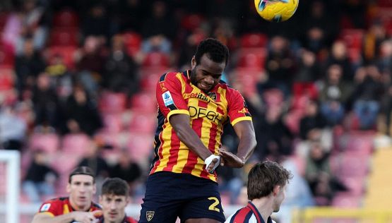 Lecce-Genoa 0-0 pagelle: record di pali, delusione Balotelli, va bene solo a Vieira