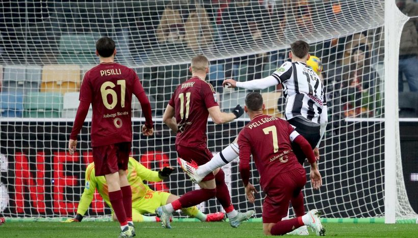 Udinese-Roma 1-2 pagelle: rimonta di rigore, Pellegrini e Dovbyk lanciano Ranieri. Lucca non basta