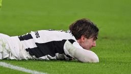 Juventus, il momento nero di Dusan Vlahovic: i fischi della Curva, il rinnovo lontano e le voci di gossip