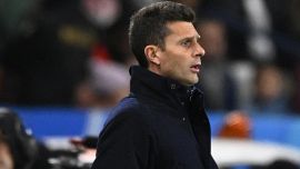 Juventus, Motta: derby senza Vlahovic, la battuta velenosa in sala stampa e il mistero su capitano e mercato