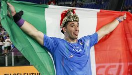 Fabbri torna a ruggire: primato stagionale mondiale nel peso davanti a Weir. Record italiano per Battocletti