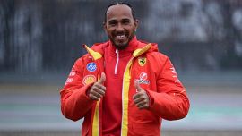 F1, Hamilton allo scoperto: 'Toglietemi tutto ma non queste cose'. Norris e Piastri, outing su Lewis in Ferrari