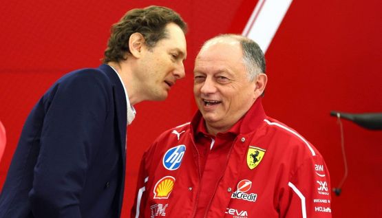 Ferrari, John Elkann rompe il silenzio: "Piena fiducia in Vasseur". Da Washington ad Austin porte chiuse a Horner