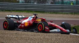 F1, Test Bahrain 2025: Ferrari, inizia Hamilton poi Leclerc, subito Antonelli. La line-up dei piloti al Sakhir