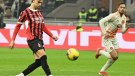 Milan-Roma: Joao Felix esalta il tifo rossonero, i romanisti si scagliano contro i Friedkin e Pellegrini