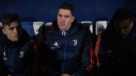 Juve, la vittoria di Como non cancella le critiche: Motta scarica Vlahovic, i tifosi Koopmeiners e Kelly