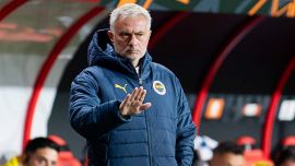 Mourinho e Icardi infuocano Galatasaray-Fenerbahce sui social: la frecciatina di José e la replica piccata di Mauro