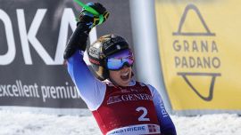 Sestriere, Brignone è gigante: arriva il record di vittorie. Goggia, rimonta da sogno con l’artiglio di Rose Villain