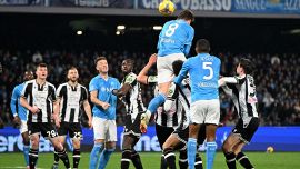 Napoli-Udinese, segna McTominay ma è polemica: tocco tra Lukaku e il portiere Sava, proteste anche sul web