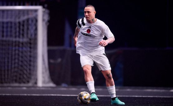 Kings League Italia, Fedez si scopre rigorista e Nainggolan scende in campo: i momenti più iconici