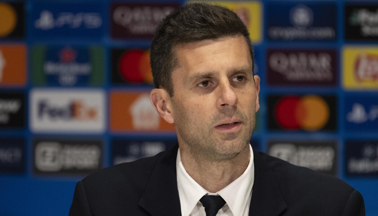 https://wips.plug.it/cips/sport.virgilio.it/cms/2025/02/thiago-motta-conferenza-stampa-cagliari-juventus.jpg