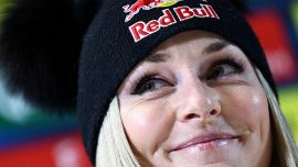 Mondiali Saalbach 2025, sfogo di Lindsey Vonn contro sessismo e pregiudizio (non sul ginocchio). Messaggio a Sinner