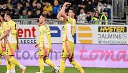 Pagelle Cagliari-Juventus 0-1: Mina sbaglia e Vlahovic non perdona, Yildiz spreca, Conceicao s'incarta