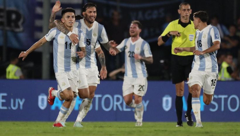 L'Argentina senza Messi batte l’Uruguay, follia Nico Gonzalez: espulso