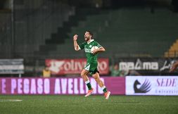 Il Cerignola rallenta e fa sognare Avellino, il Benevento non vince più: top e flop Serie C