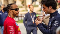 F1, Hamilton muove i fili: dal veto a Verstappen alla proposta a Sainz, le sirene di Briatore e la rabbia Williams