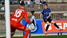 Serie A, Juventus beffata dall'Inter con polemiche, salvezza Sassuolo: risultati 5° giornata e classifica poule scudetto e salvezza