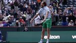 Indian Wells, Medvedev batte Fils davanti al sosia di Sinner e trova Rune: Errani e Vassori speranza azzurra