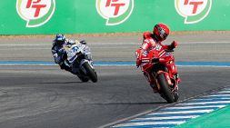 MotoGP Le Mans: Marc Marquez incontenibile, vinta la sesta Sprint. Bagnaia cade subito, Alex e Aledeguer a podio