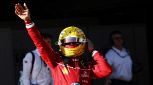 F1, GP Cina: capolavoro Hamilton, trionfa nella Sprint e scrive la storia con la Ferrari. Alba rossa a Shanghai!