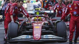 F1, Ferrari: scovato il male oscuro dietro il disastro in Cina. Hamilton e Leclerc a Suzuka con un fondo nuovo