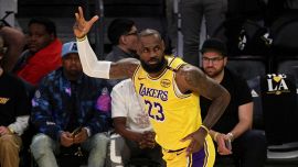 NBA, Silver prepara lo sbarco in Europa con schiaffo all’Eurolega: negli States Lebron domina dentro e fuori dal campo
