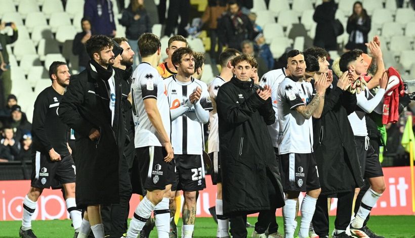 Cesena-Salernitana da infarto: gol annullati, rigore revocato, penalty sbagliato, gol partita all'85'. Il Sassuolo va in fuga