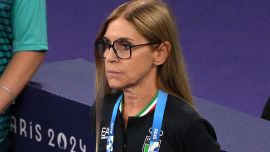Chi è Emanuela Maccarani, la dt delle Farfalle da 30 anni allontanata dalla Federazione ginnastica dopo l'inchiesta sui maltrattamenti