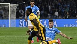 Napoli-Inter, moviola: cos’ha visto il Var sul mani in area di Dumfries?