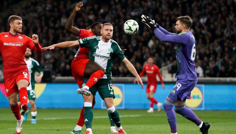 Panathinaikos-Fiorentina, moviola: cosa ha visto il Var sul gol annullato, festival degli errori