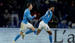 Pagelle Napoli-Inter 1-1: magia di Dimarco che poi va ko, Billing salva Conte, Raspadori spreca, Lautaro delude