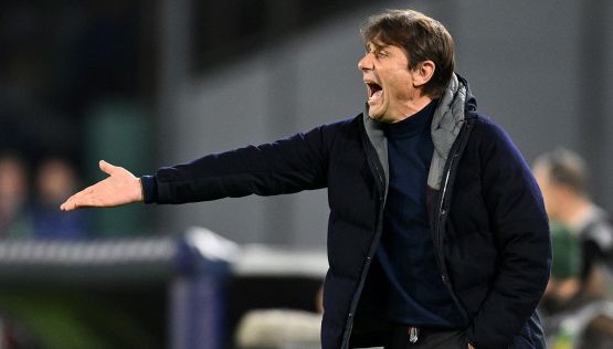 Napoli-Milan, Conte tra scudetto, futuro e Tachipirina. Conceicao racconta la sua giornata nera